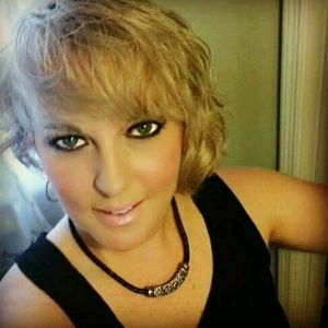 Meet your Posher, Mitzi